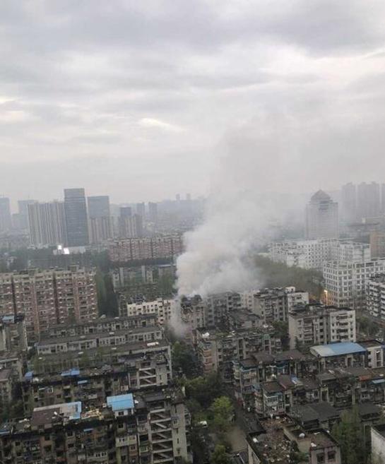 3月31日清晨6时许,湖北省武汉市青山区建设二路附近一居民楼发生爆炸