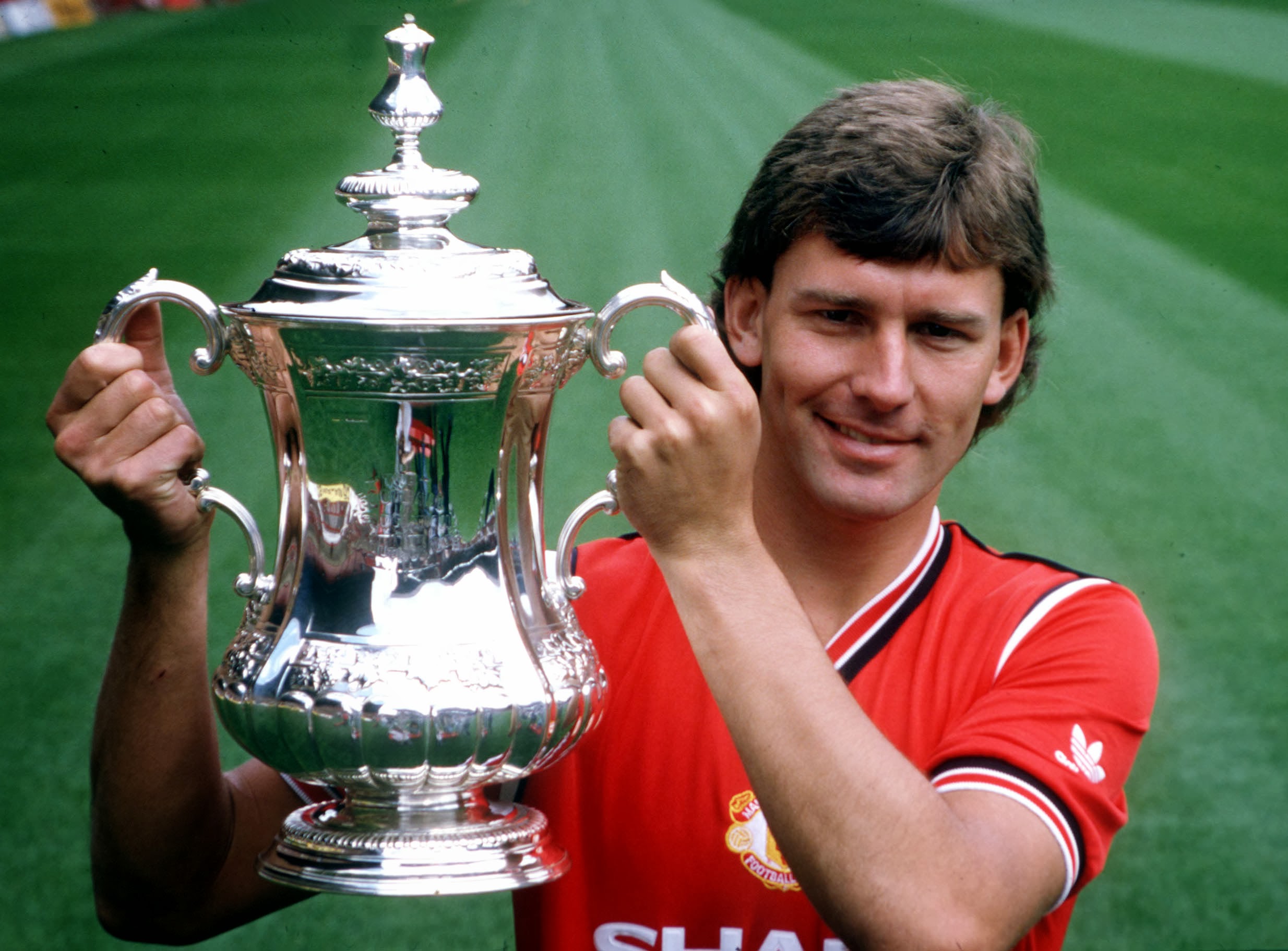 布莱恩·罗布森