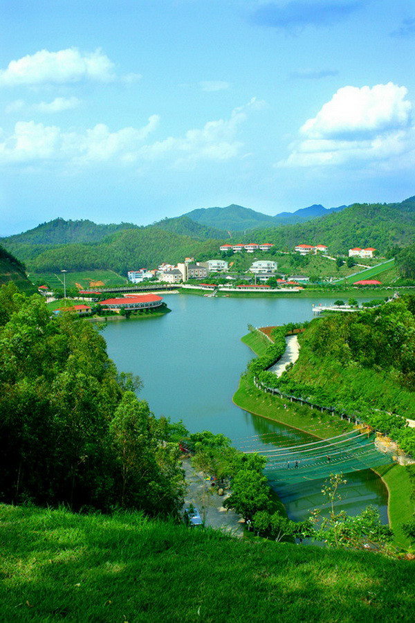  p> a target="_blank" href="/item/雁鸣湖旅游度假村">雁鸣湖旅游