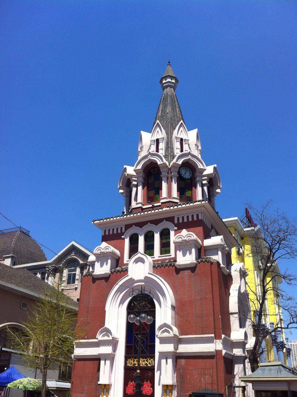  p>大连俄罗斯风情街是中国第一条具有俄罗斯十九,二十世纪建筑风格的