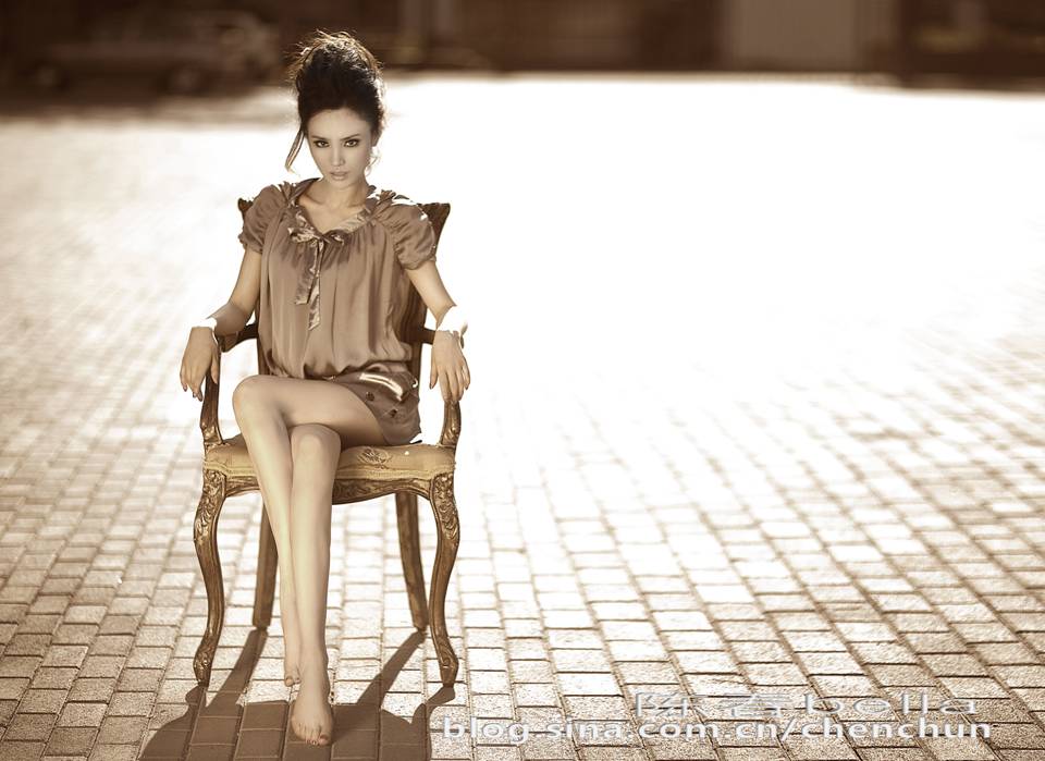  p>陈春,出生于中国 a target="_blank" href="/item/重庆/23586"