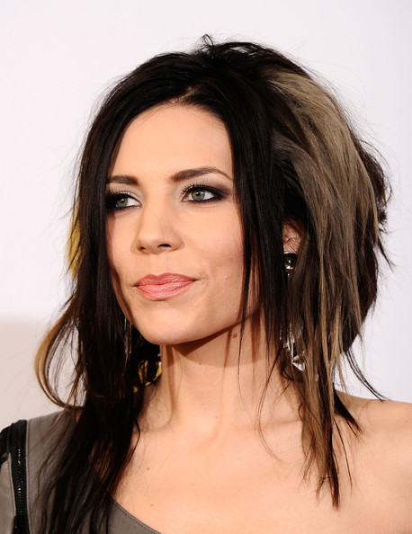  p>斯盖拉·格蕾(skylar grey),1986年2月23日出生于美国 a target="