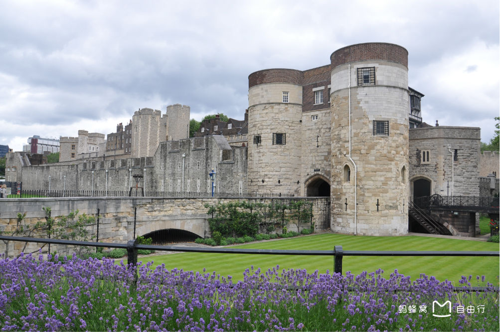 her majestys palace and fortress, the tower of london