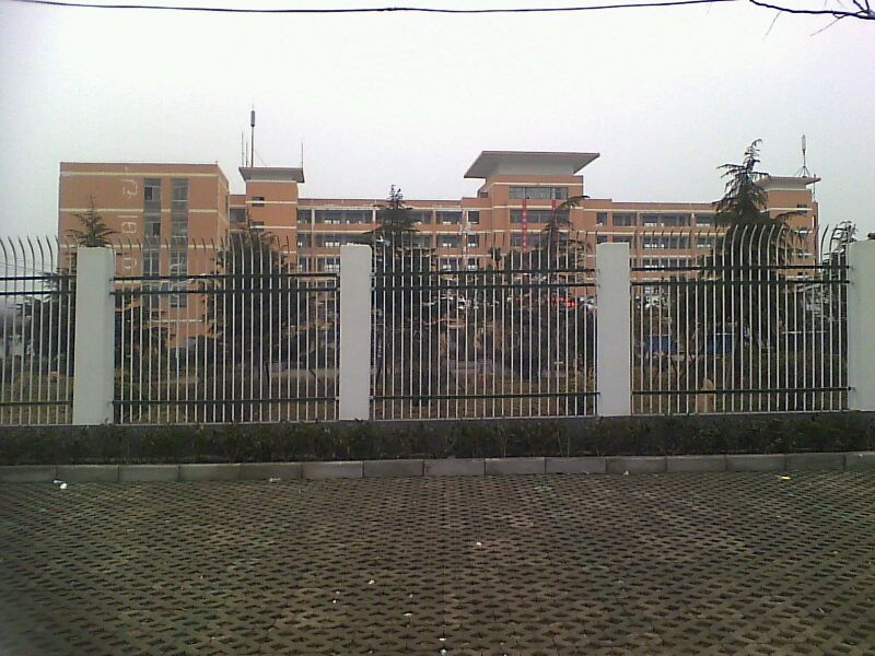  p>蒙城八中位于安徽省蒙城县,蒙城县是古代思想家,大文学家庄子的