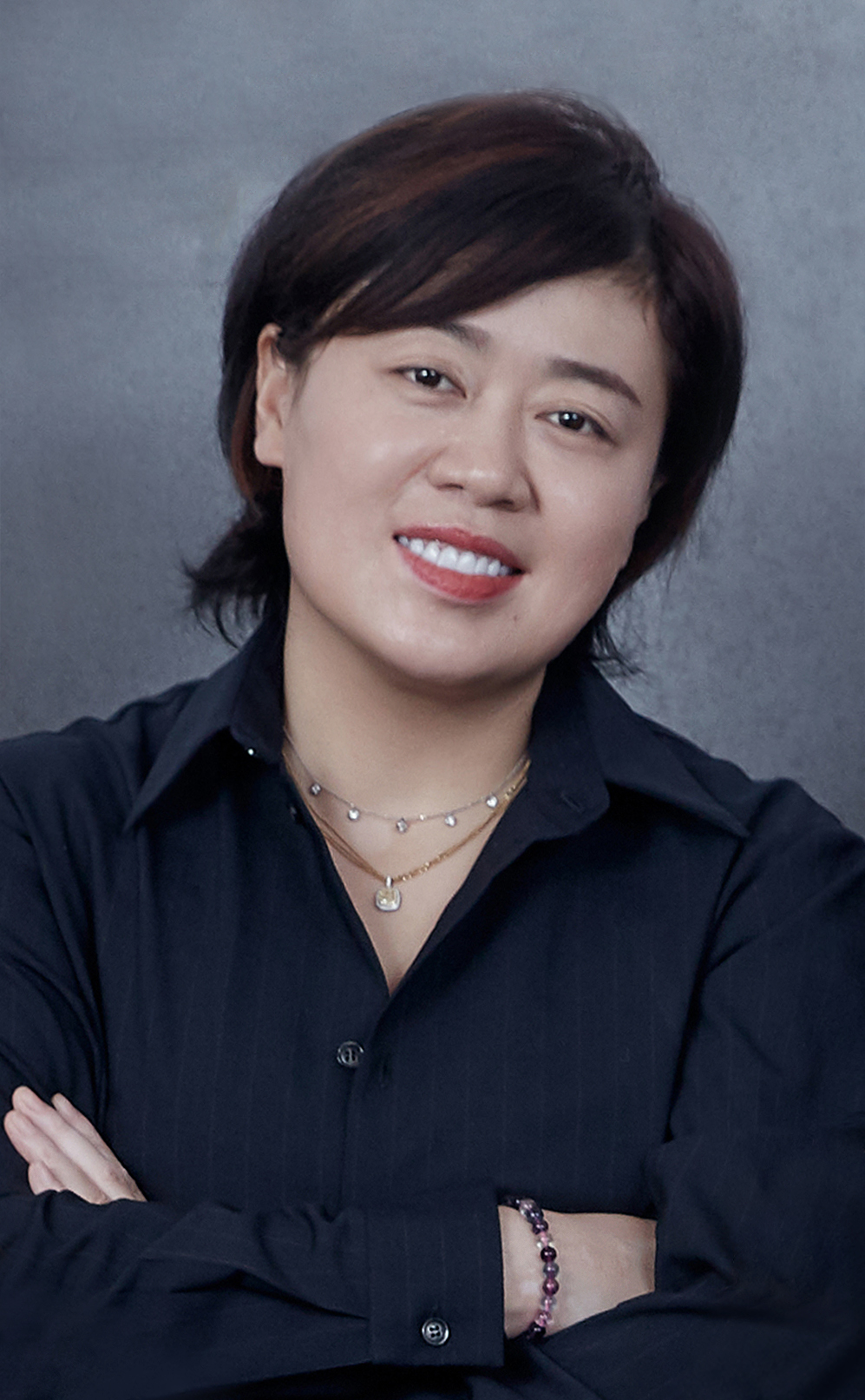  p>杨静,女,经纪人,现任 a target="_blank" href="/item/上海喜天