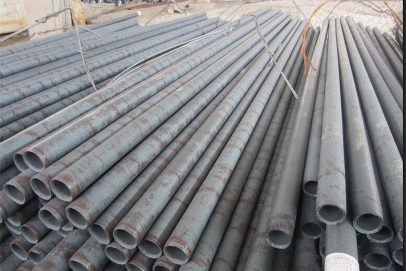  p>管坯,指生产钢管所用的坯料,通常采用优质(或合金)的实心圆钢作管