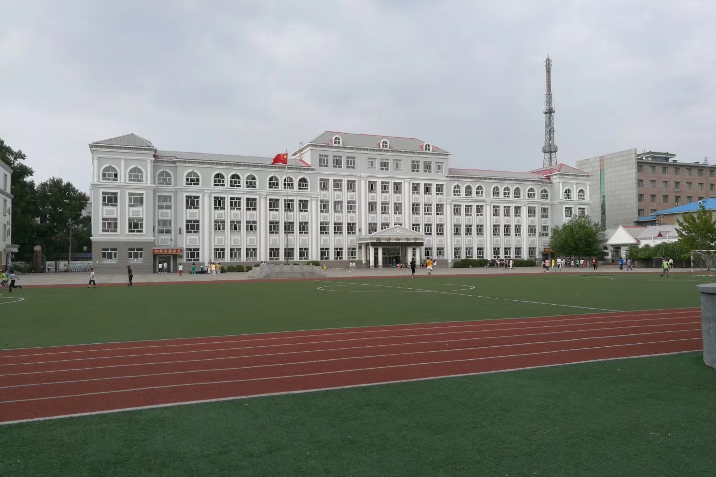 呼伦贝尔市海拉尔区胜利街小学