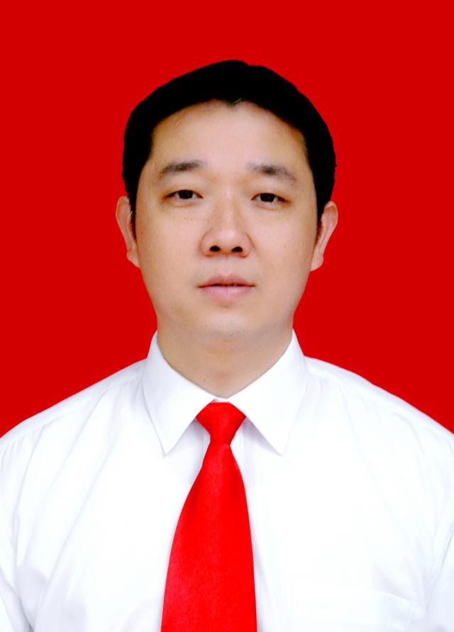 /p> p data-id="scok2s7ly9mq">现任江西省万安县百嘉镇党委书记.