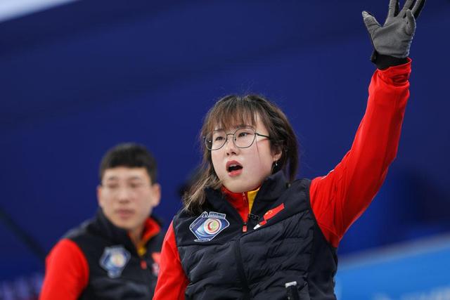  p data-id="gn34ud6thf">闫卓(zhuo yan),1992年4月7日出生于北京市