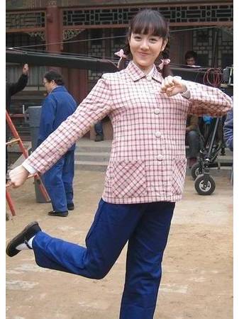 鸭儿是《 a target="_blank" href="/item/全家福/397970" data