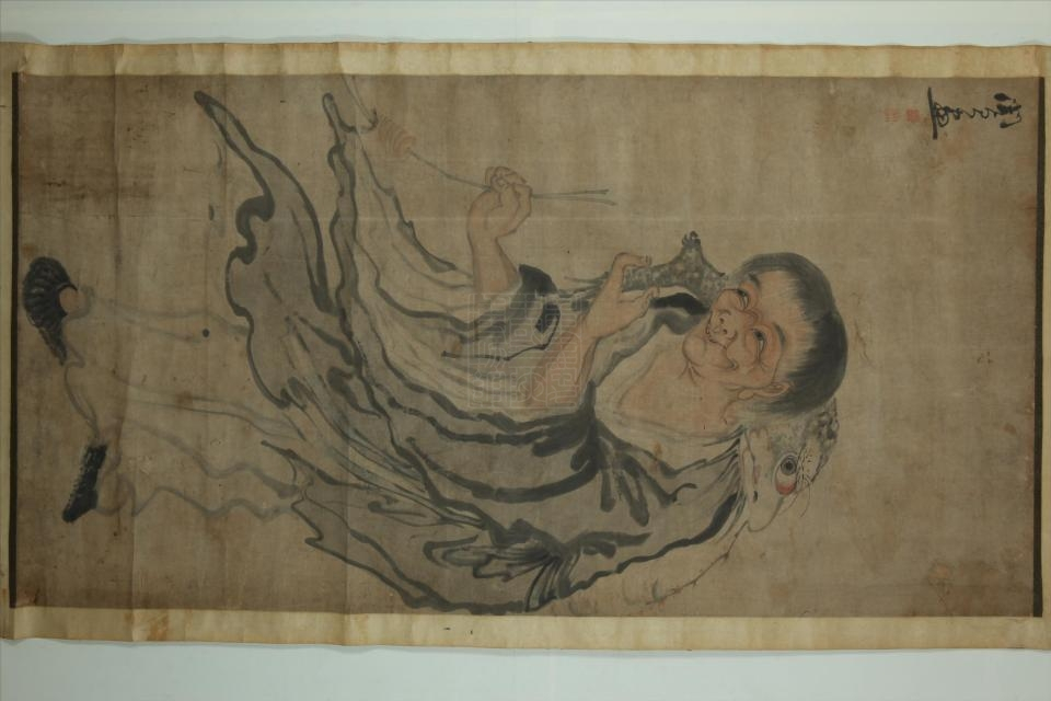 8b3svzp">清闵贞刘海戏蟾图轴是重庆中国三峡博物馆收藏的绘画类作品