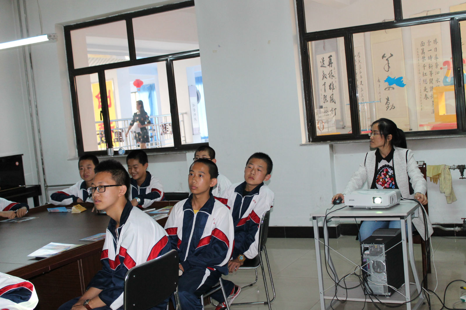怀仁启中学校