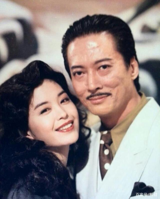 71岁香港老戏骨方刚息影后长居内地，单身多年突然公开荣升做爷爷_百科TA说