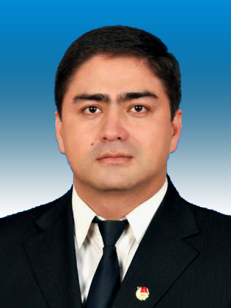 男,维吾尔族,中共党员,1979年1月出生,新疆和静县人,1996年10月参加