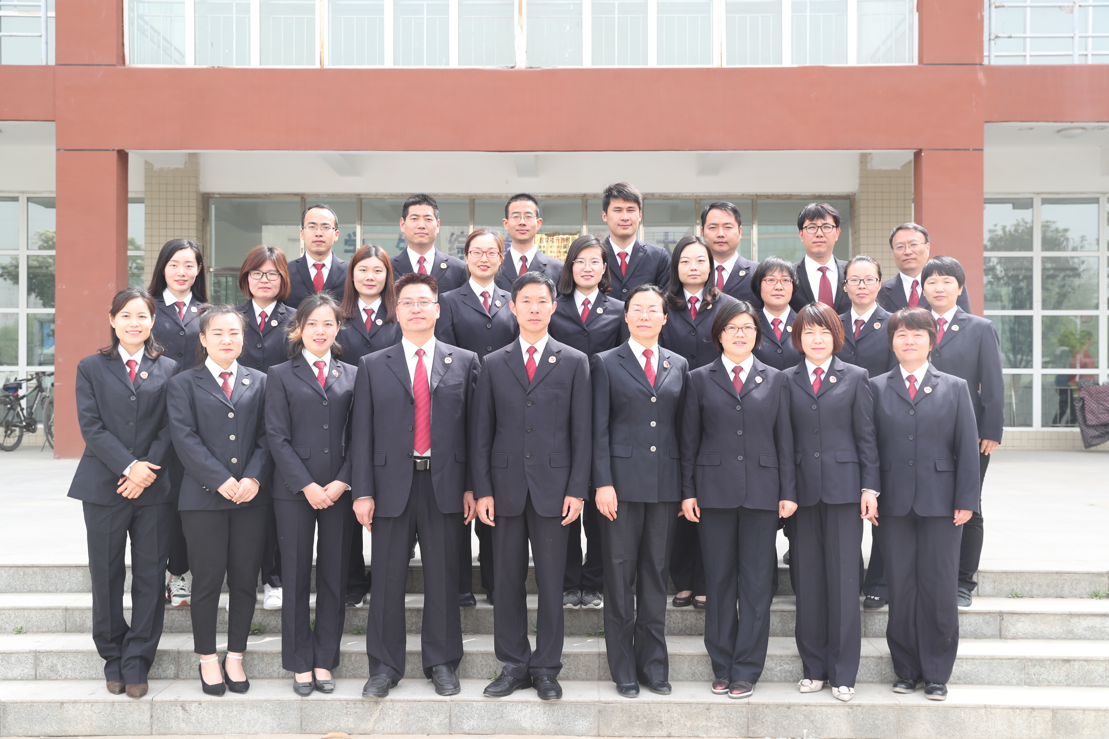 现设有检察事务专业和检察事务(速录书记员方向)和检察事务(检察信息