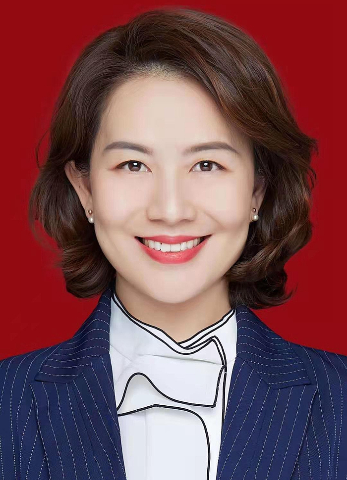 现任陕西省西安市雁塔区卫生健康局党委书记,局长