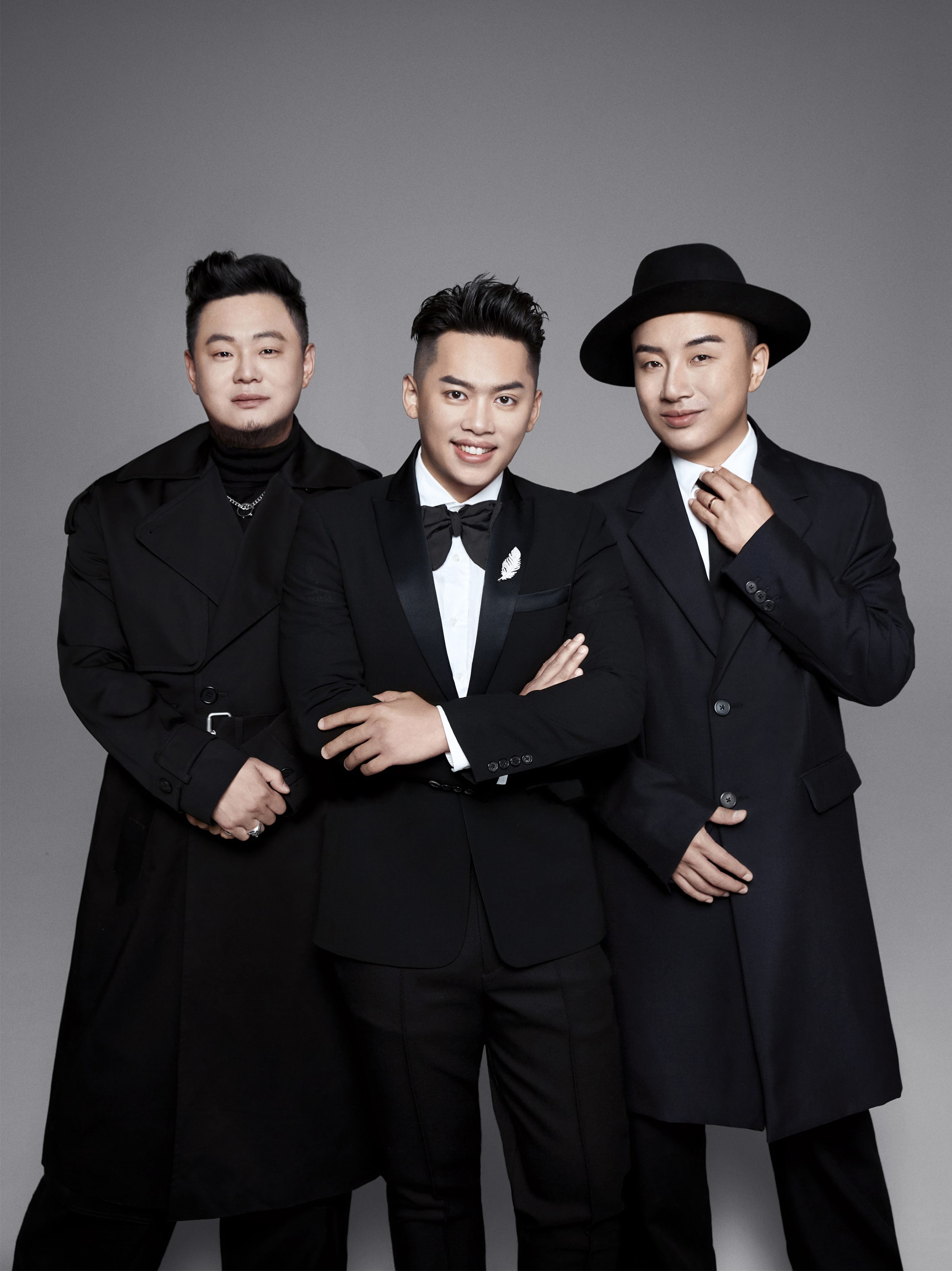 j6xs4ve">阿里郎组合,中国内地音乐组合,由权赫 i>(大头) /i>,张晋佑