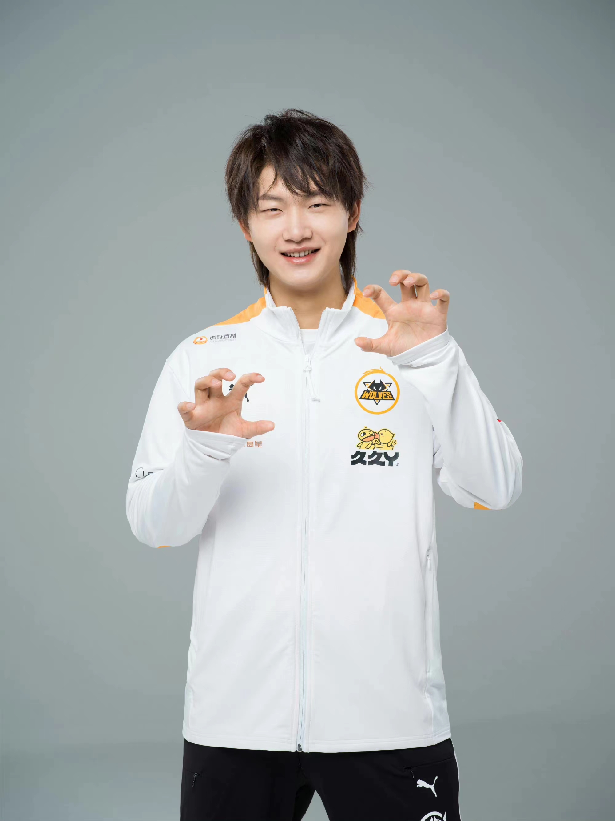  p data-id="go05clwgc5">彭云飞(游戏id:fly),2000年9月23日出生于 a