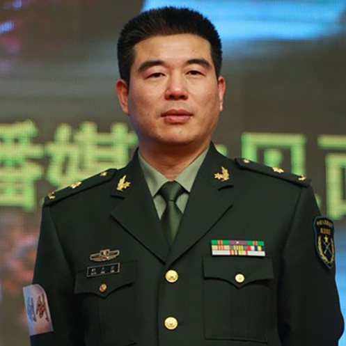 龙贵海扮演角色