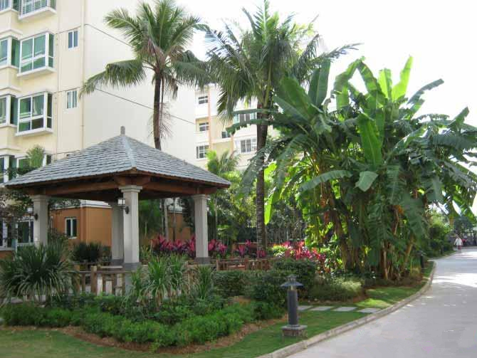 南方枫彩园坐落于南京市江宁区双龙大道100号,是南方花园