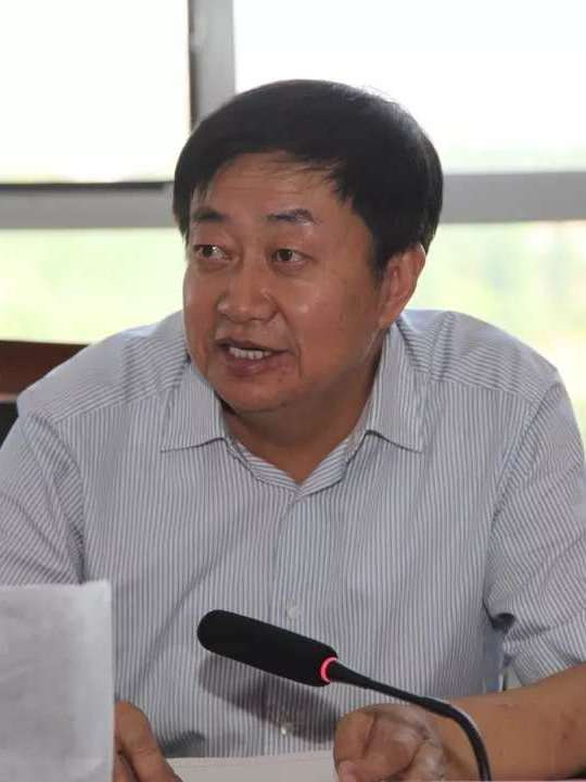 省朔州市平鲁区,现为山西业盛律师事务所首席合伙人,党支部书记 sup