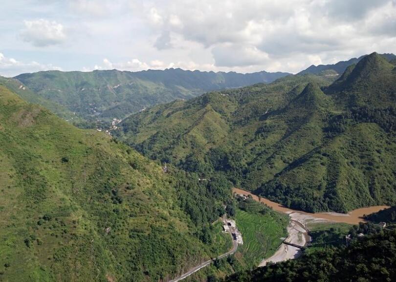  p>中寨苗族彝族布依族乡,隶属于贵州省六盘水市六枝特区,地处 a