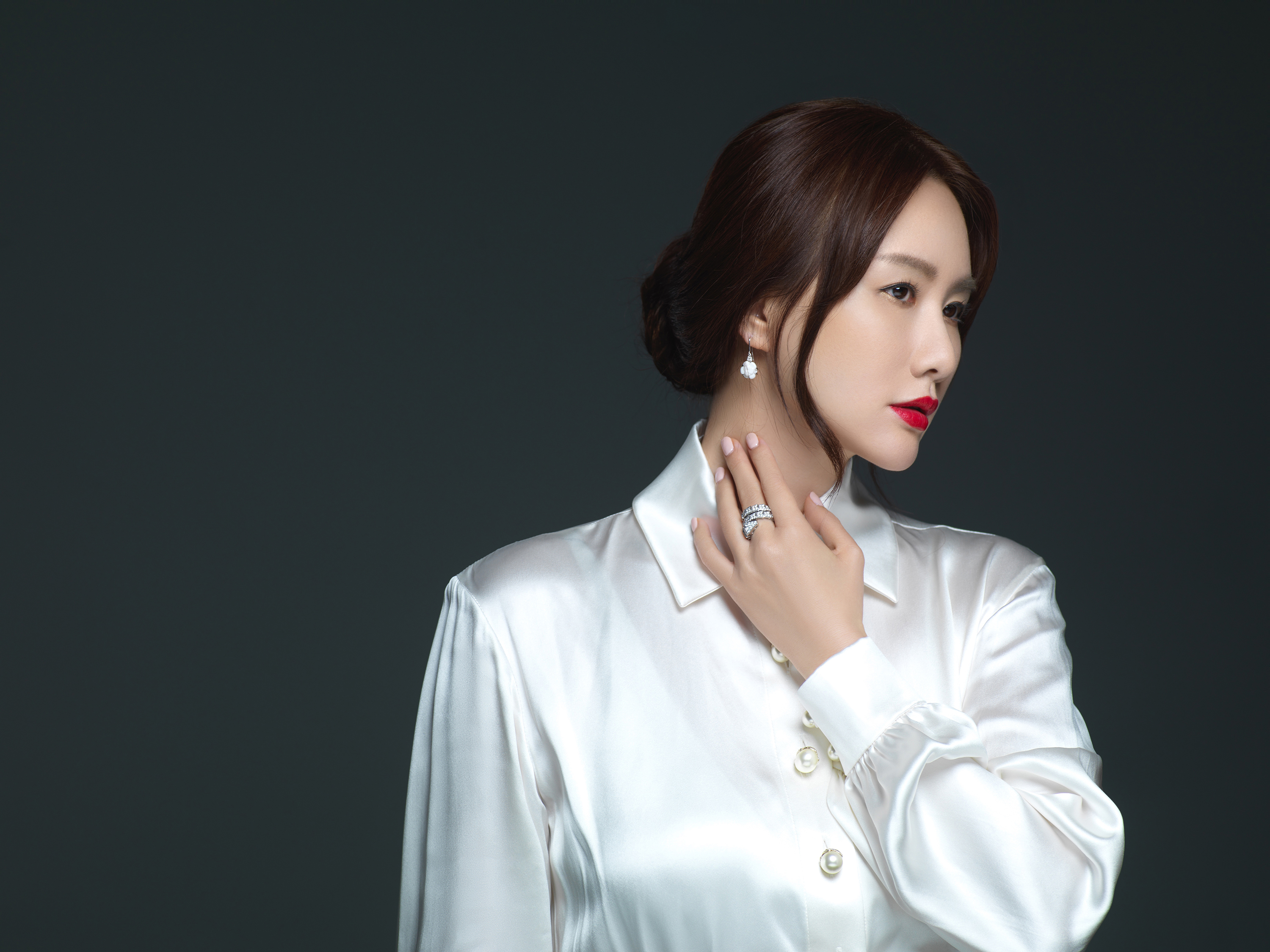  p>孟瑶,1983年6月13日出生于山西省大同市,中国女演员,毕业于 a