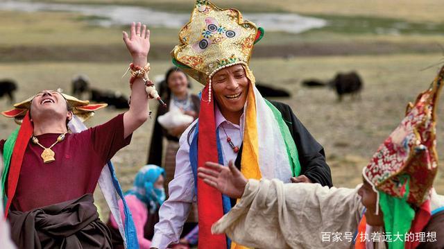 我国的史诗，大多数仍在民众中口头传承，具有“活态”的突出特点_百科TA说