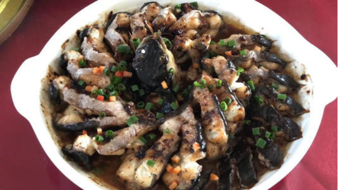 白鳝：江河湖海馈赠给我们的美味佳肴_百科TA说