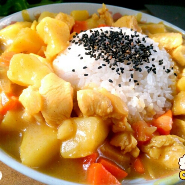 咖喱鸡块煲饭