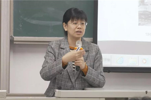 王晓,女,现任<a ta