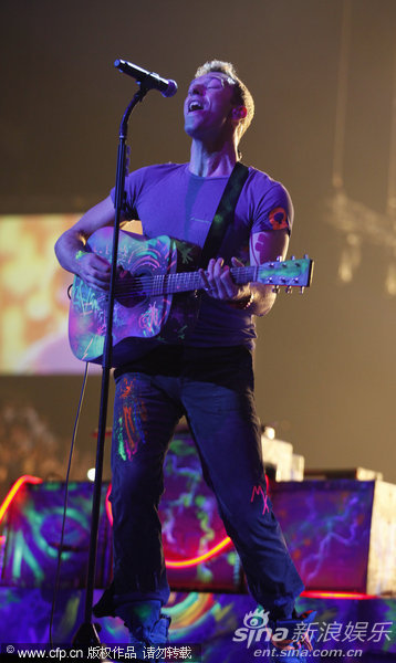  p>酷玩乐队 i>(coldplay) /i>,英国摇滚乐队,1996年成立于伦敦,由