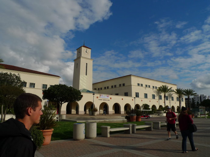  p>圣地亚哥州立大学(san diego state university,简称sdsu)成立于