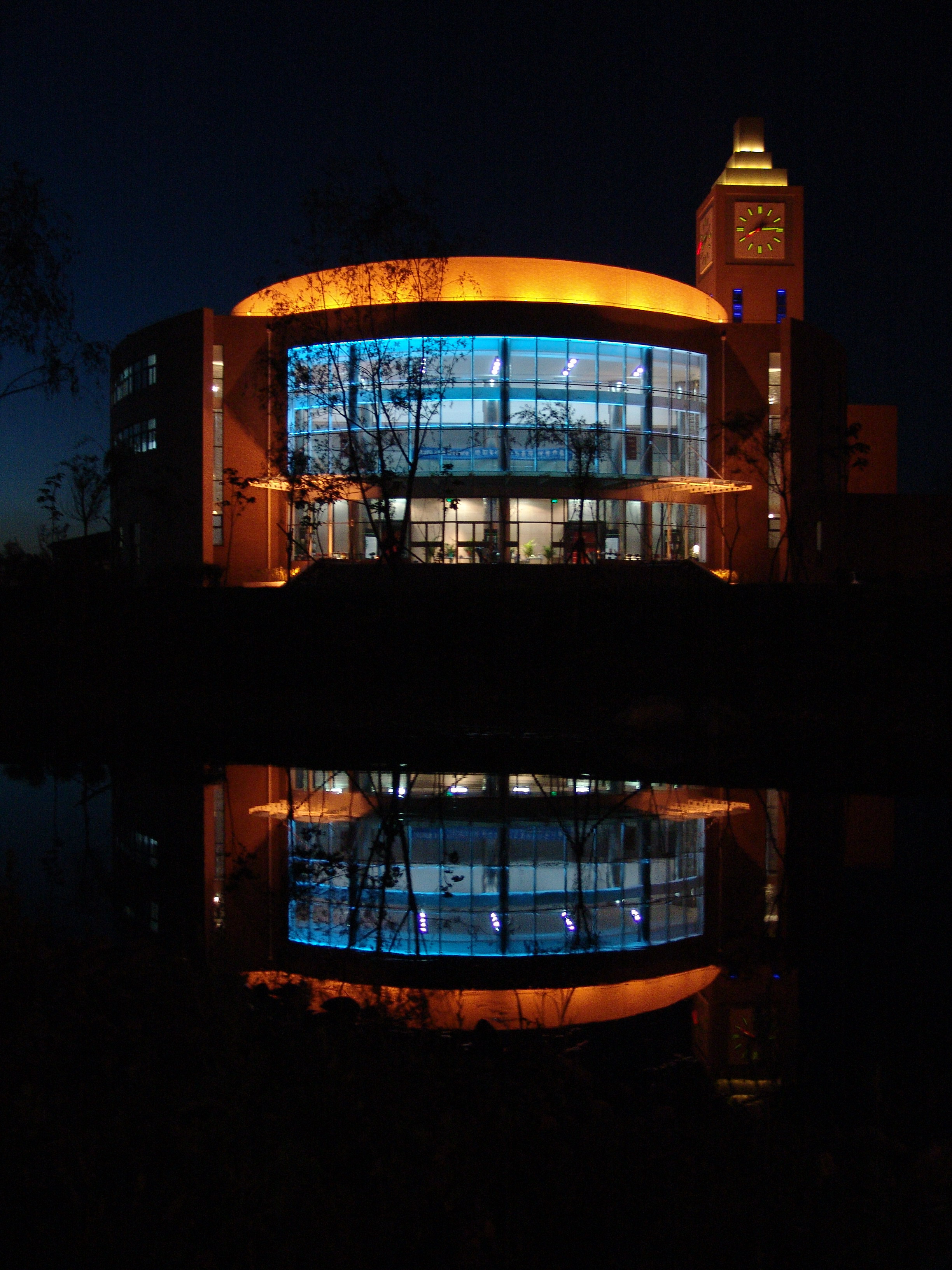  p>沈阳航空航天大学(shenyang aerospace university,sau),简称"沈航