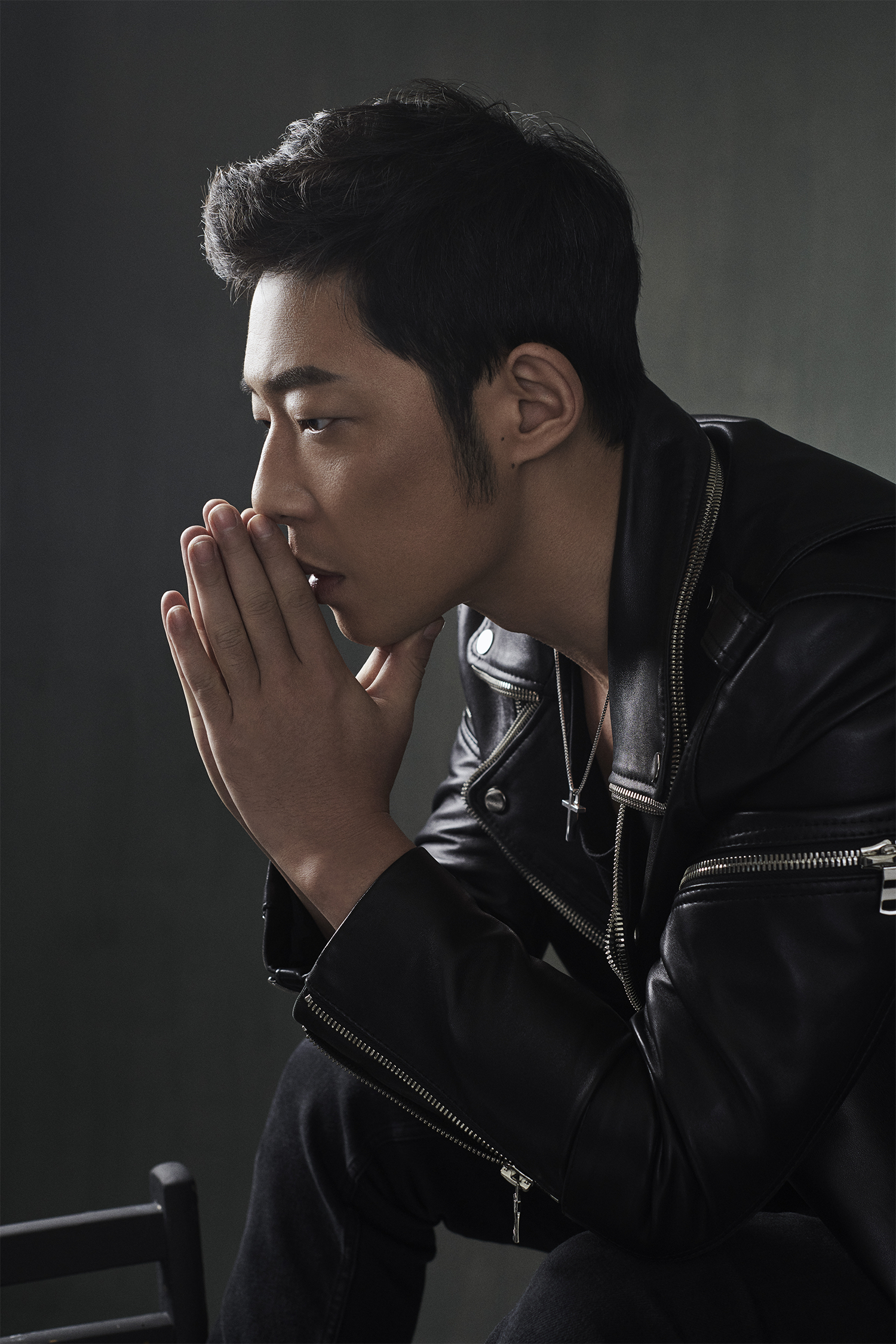 zwvzuv">韩立,出生于山西,毕业于北京师范大学艺术系,中国内地男演员