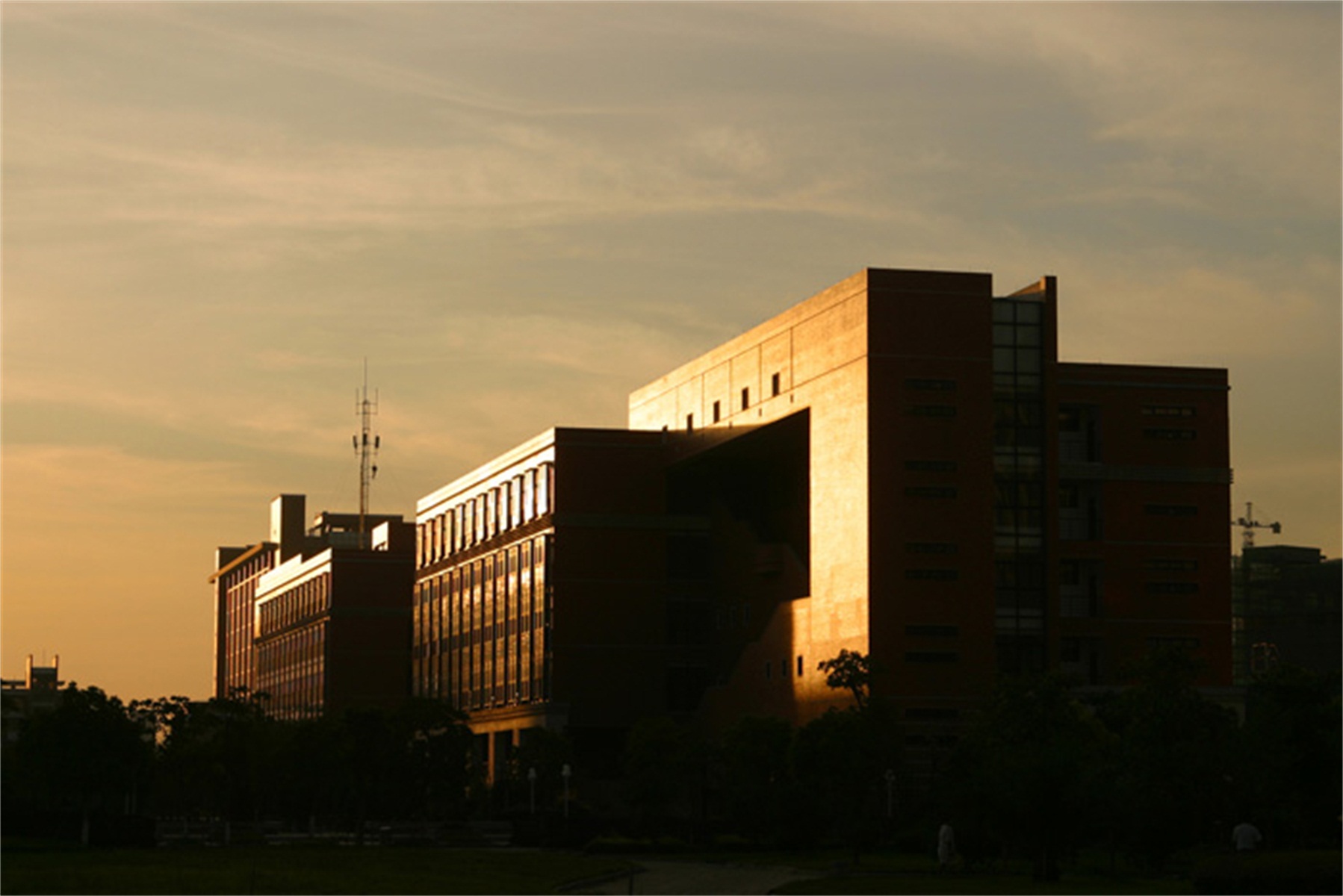 杭州电子科技大学