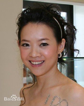  p>曾宝仪,1973年2月21日生于中国香港,节目主持人,歌手,演员.