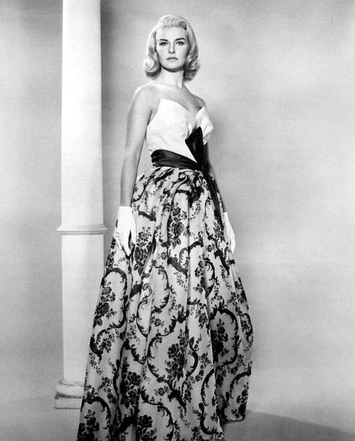  p>乔安娜·伍德沃德(joanne woodward),1930年2月27日出生于美国 a