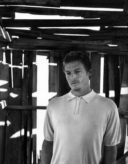  p>诺曼·瑞杜斯(norman reedus),1969年1月6日出生于美国佛罗里达州