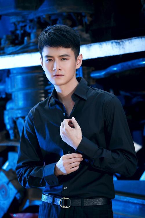  p>王雨,1983年7月2日出生于河北省邯郸市,毕业