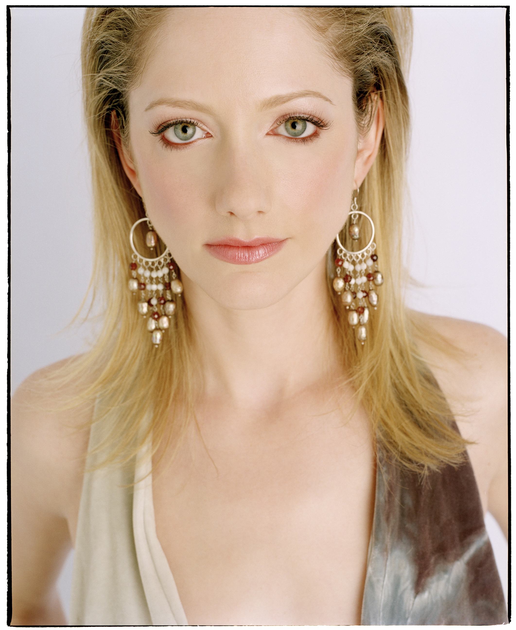  p data-id="go0f2p3odu">朱迪·格雷尔 i>(judy greer) /i>,1975年7