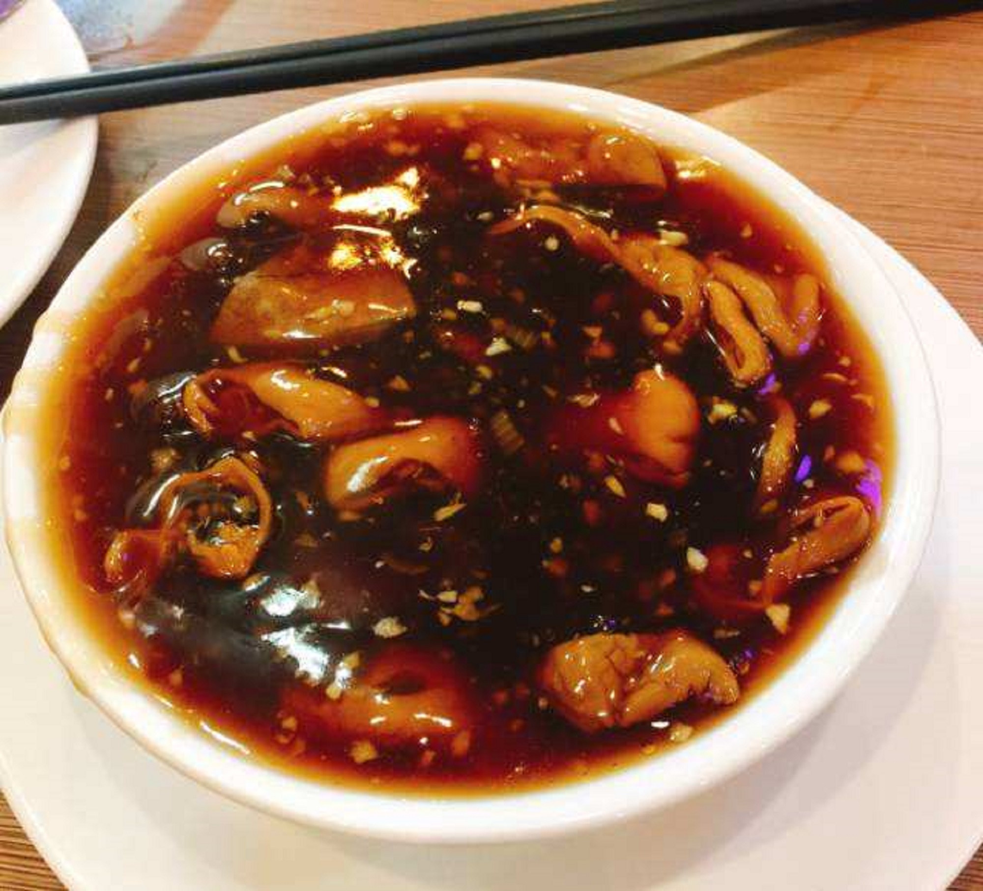 data-lemmaid="128981">北京 /a>市的特色传统小吃之一,炒肝具有汤汁