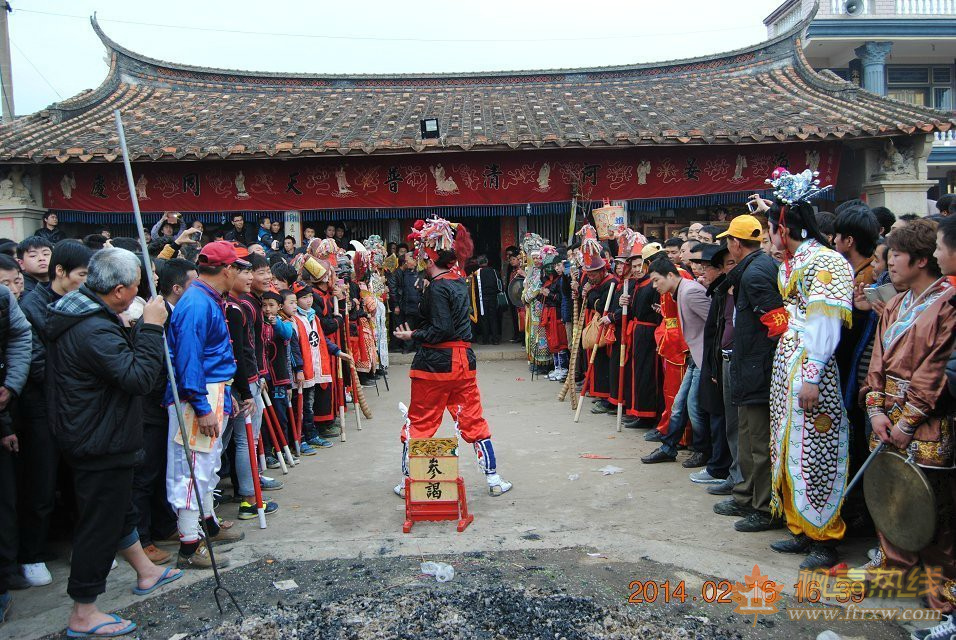  p>海安村位于枫亭镇东部,地处福泉高速公路枫亭出入口处,距镇五公里