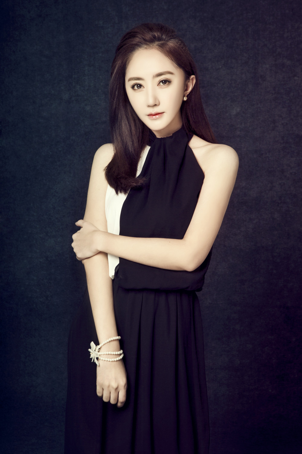  p data-id="gnswbk4721">梁曦文(梁晶晶,梁 span class="ref" data