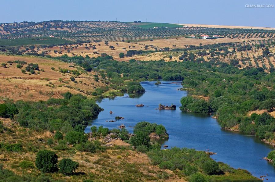 data-lemmaid="973488">伊比利亚半岛 /a>的河流之一,源头是西班牙的