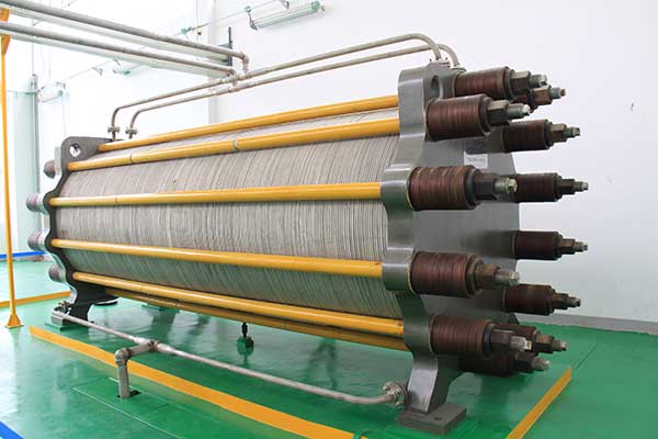 石棉隔膜电解槽