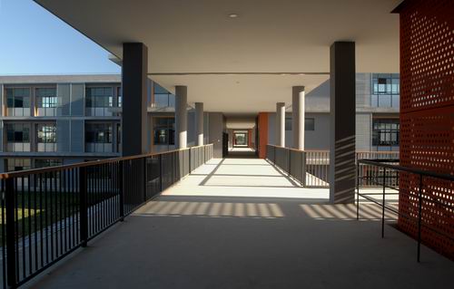  p>上海市毓秀学校统一实行小班化管理.