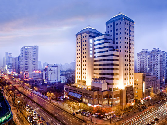  p>杭州五洋宾馆是"杭州市十佳星级饭店"之一,地处市中心的商业 a