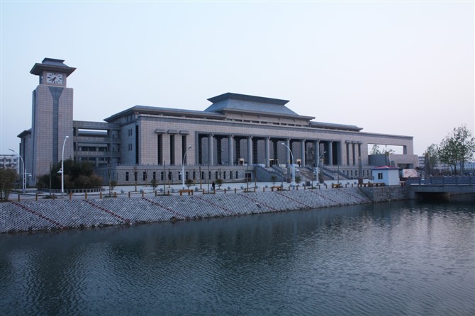 河南省驻马店市黄淮学院