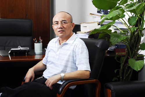  p>龙平平,合肥地区第一个中共党组织书记崔筱斋之孙.